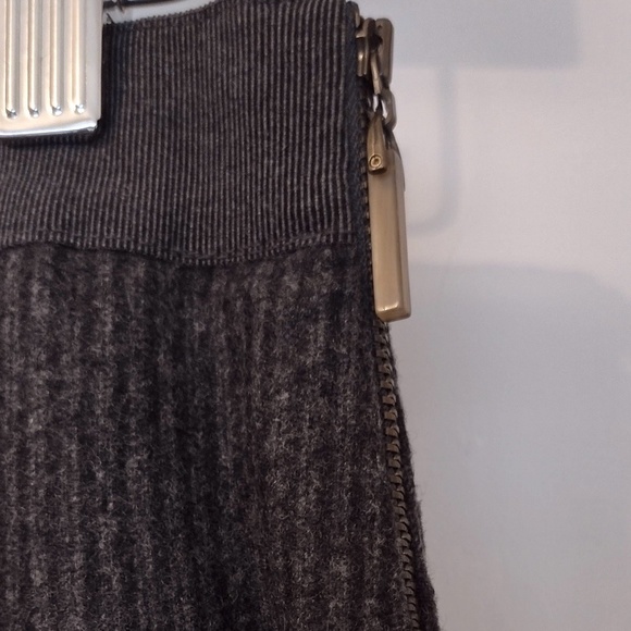 Brunello Cucinelli Wool Cashmere Skirt - Picture 5 of 8